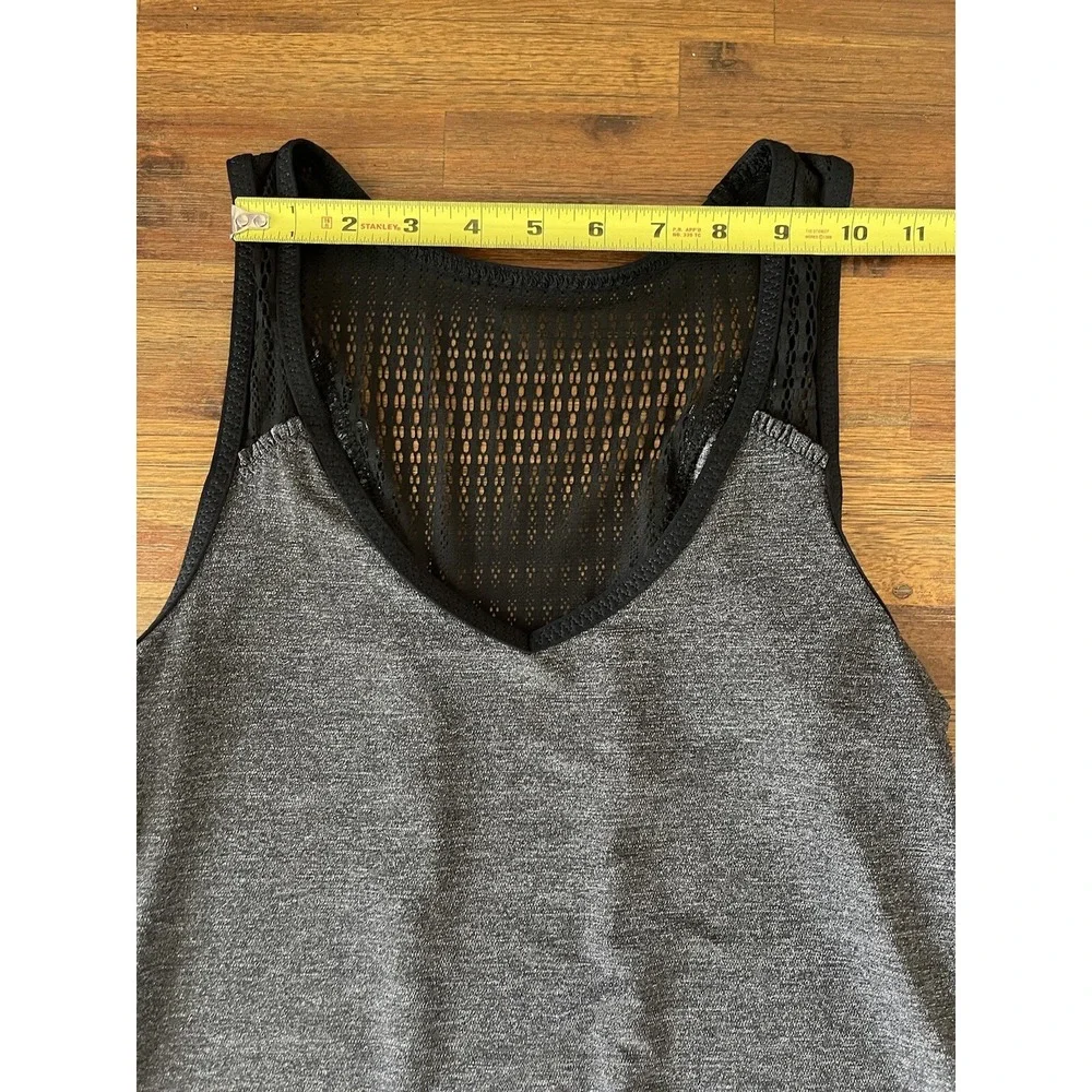 Lululemon Run Black Tie and Fly‎ Ruched Sides Tank Never Worn Size 2 - Picture 5 of 16